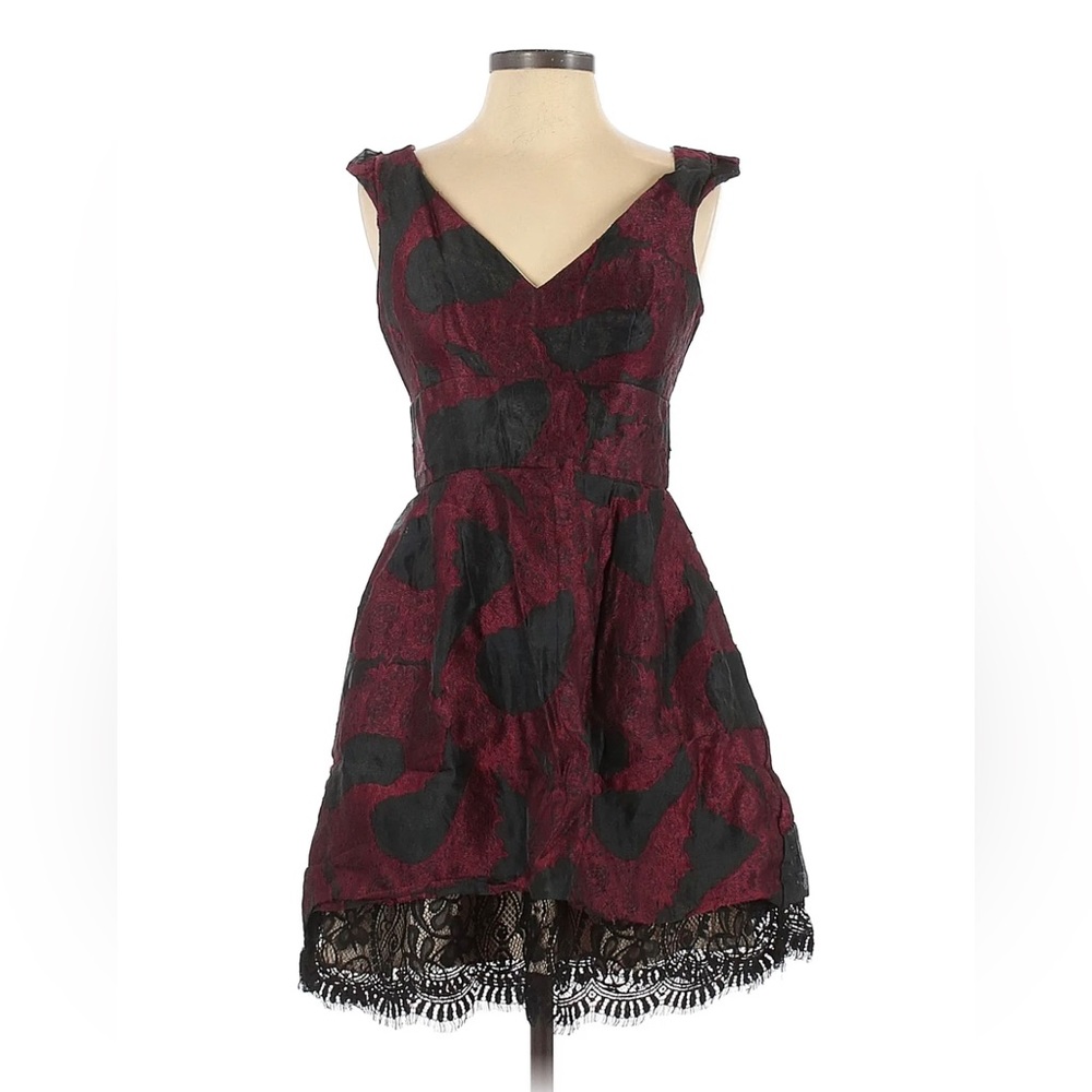ML Monique Lhuillier Women’s Cocktail Dress